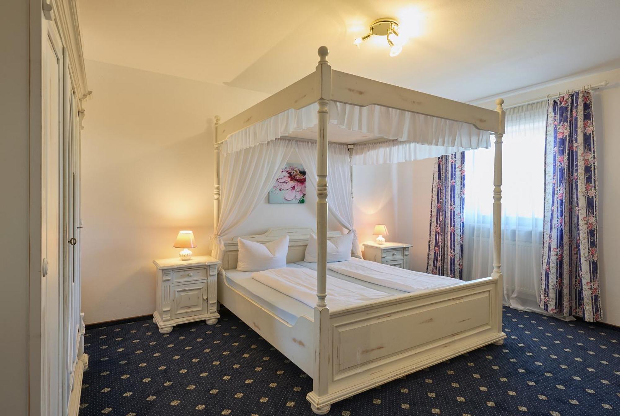 Hotel Garni Demmel Bruckmuhl Bagian luar foto